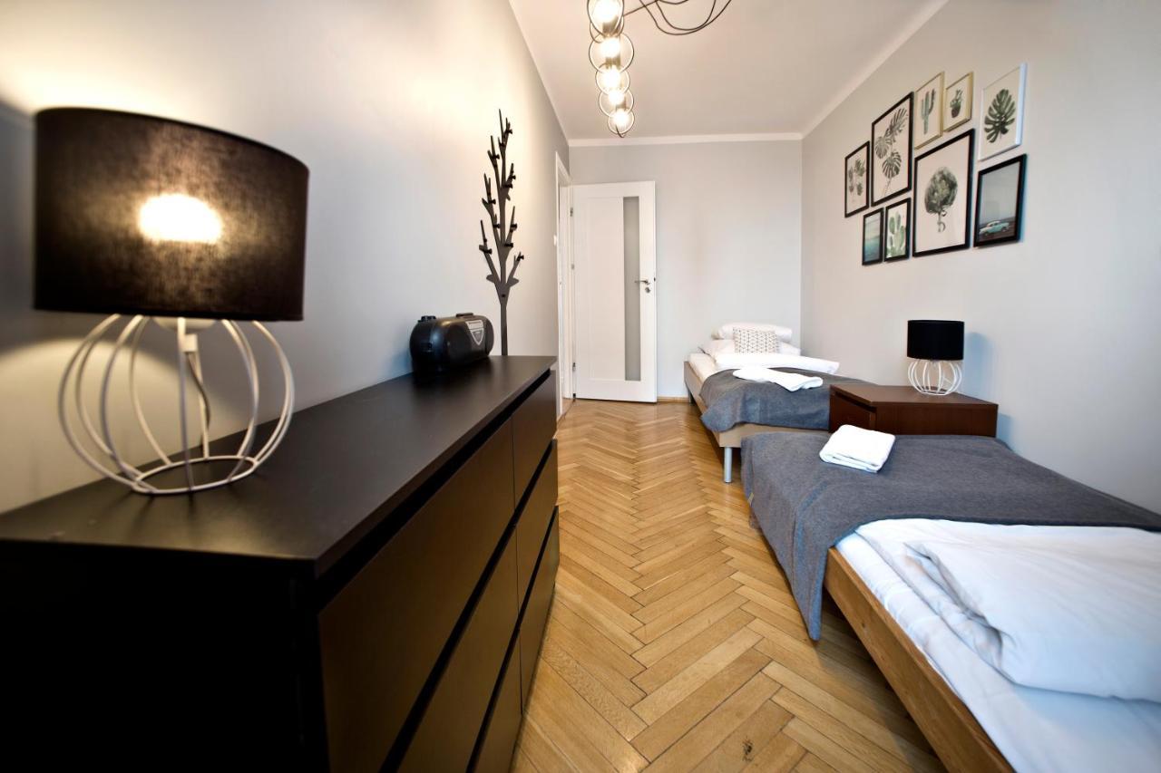Hala Mirowska Apartments Warsawa Bagian luar foto