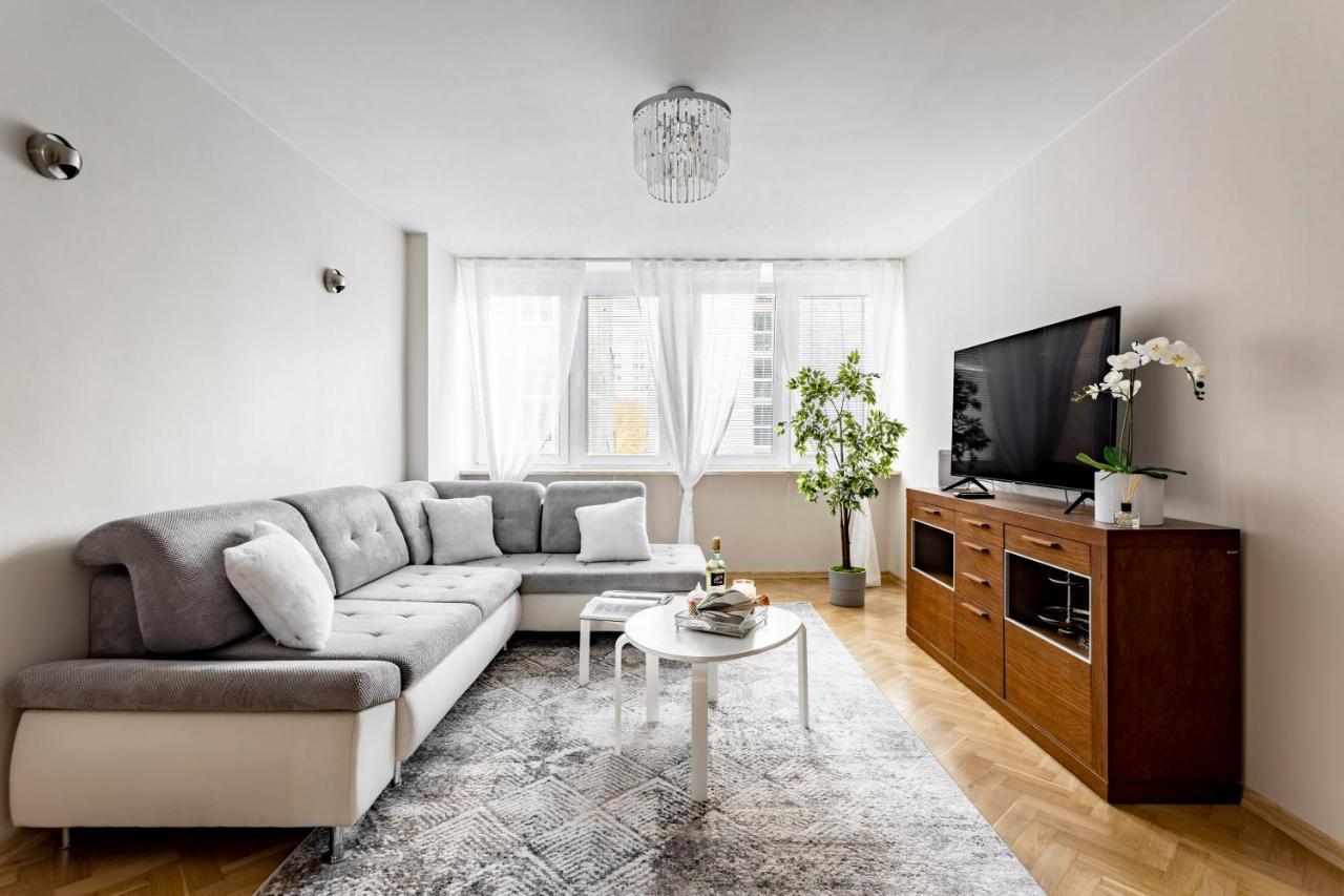 Hala Mirowska Apartments Warsawa Bagian luar foto