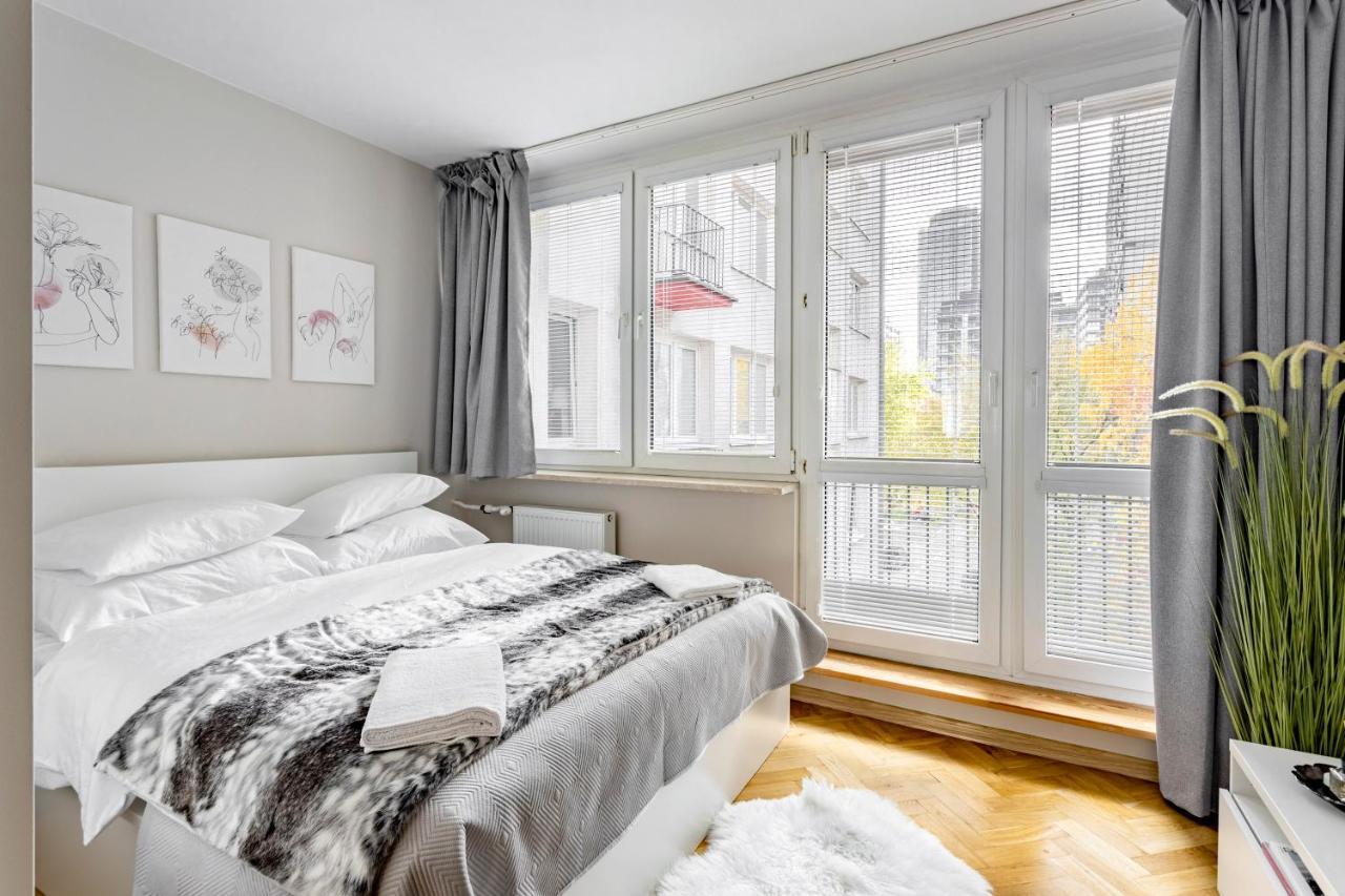Hala Mirowska Apartments Warsawa Bagian luar foto